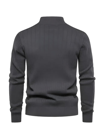 Pull col montant zippé – Élégance & Confort